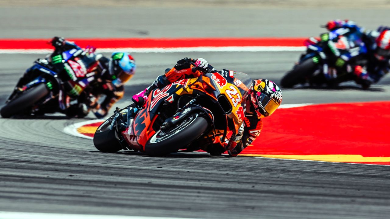 VIÑALES WITH NO REWARD AT ARAGON GRAND PRIX, SOME LIGHT FOR BASTIANINI IN 12TH