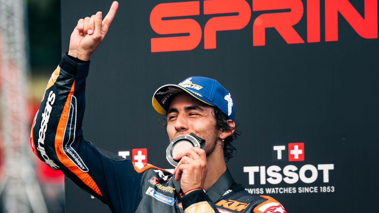 FIRST PODIUM IN ORANGE FOR BASTIANINI IN HECTIC BRNO SPRINT, ESPARGARO IMPRESSES WITH P9